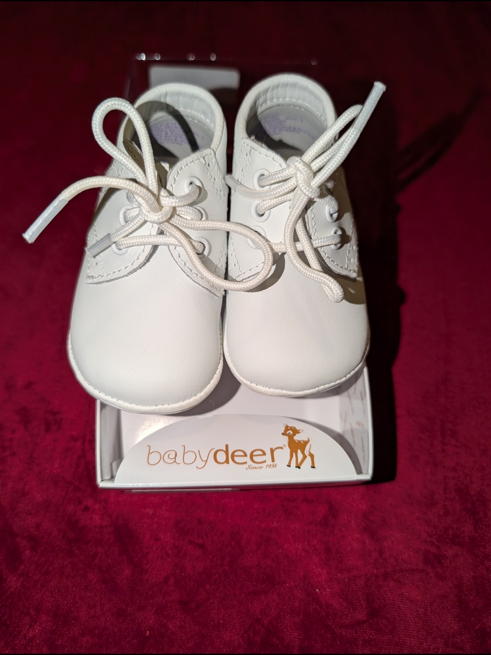 New Baby Deer White Lace-Up Baby Shoes. Size 1.